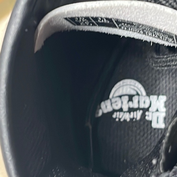 Dr. Martens air leather boots youth kids white with black laces rubber D… - Picture 10 of 11